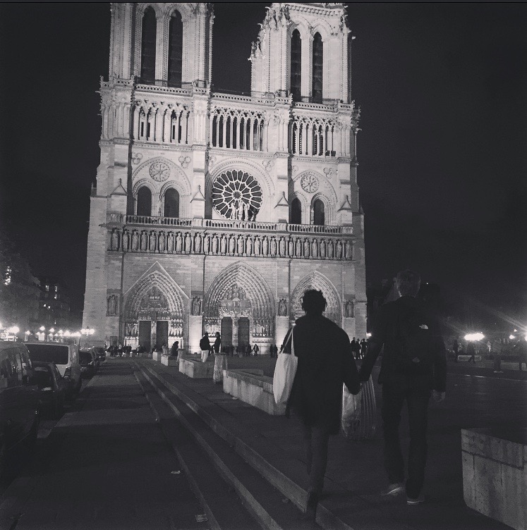 Notre-Dame-de-Paris-love-couple